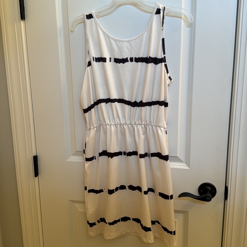 Cream and black dress/swimcover - Picture 4 of 4